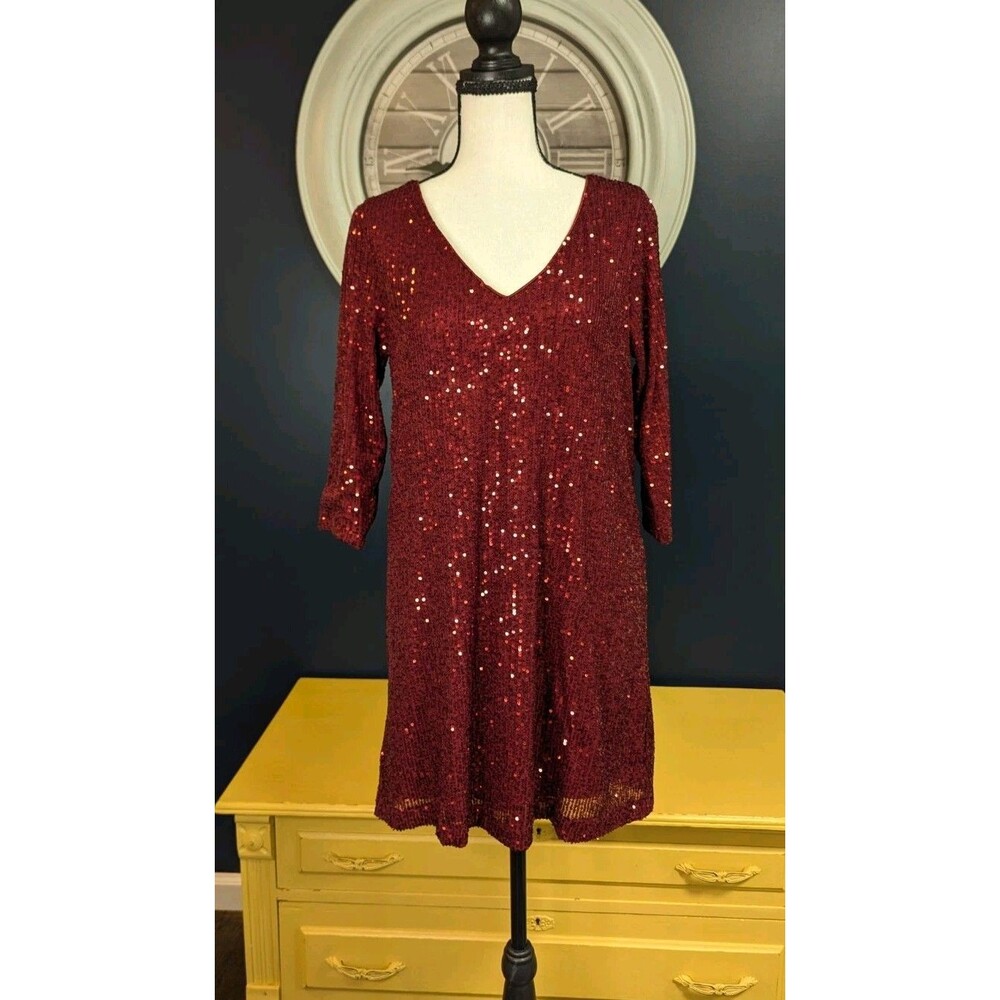Sequin Dress Women's XS Red V-Neck 3/4 Sleeve Party Holiday Valentine's Day Love